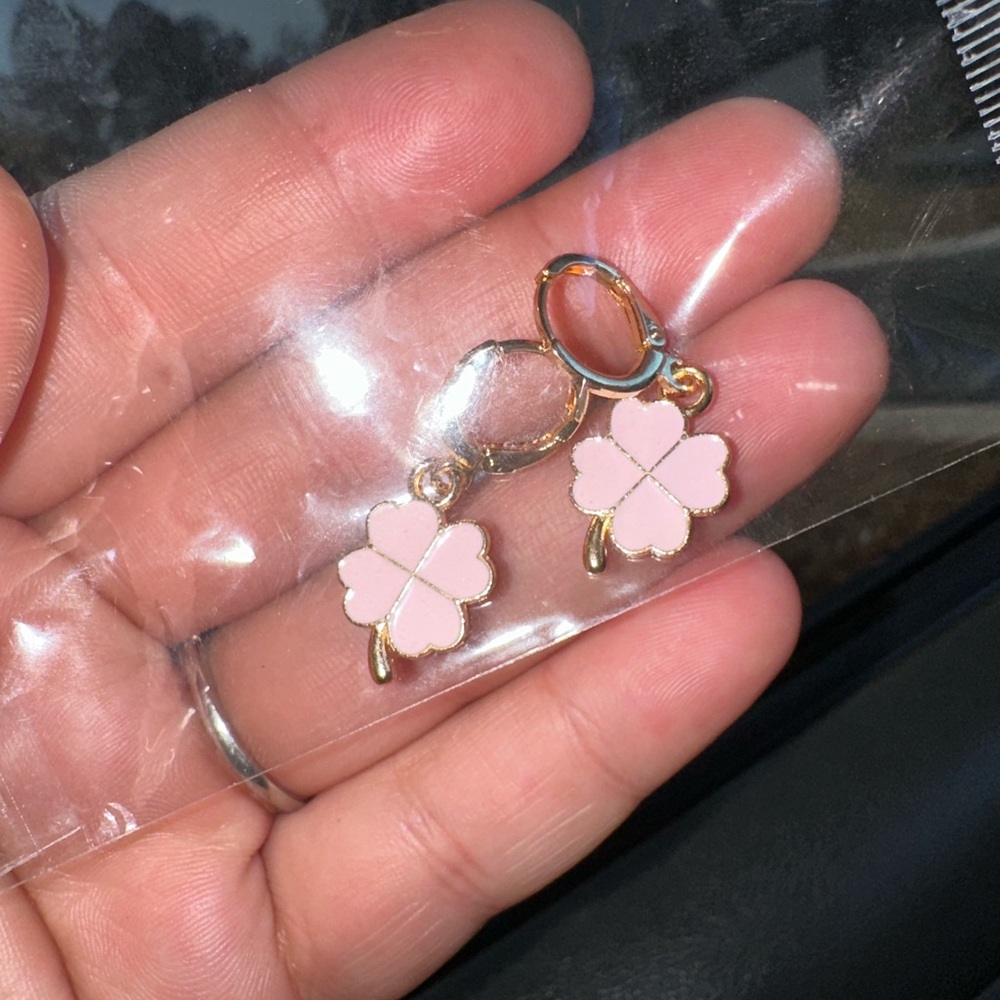 Pink/Gold Clover Earrings